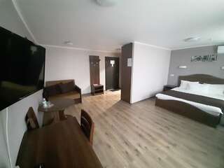 Отель Tourist Hotel Харьков Улучшенный люкс-8