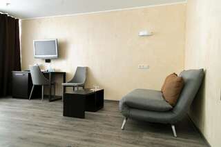 Отель Tourist Hotel Харьков Улучшенный люкс-9